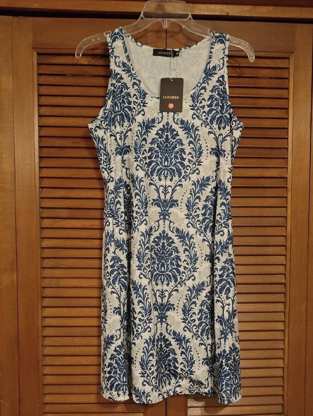 NWT Luxveer Damask Midi Dress